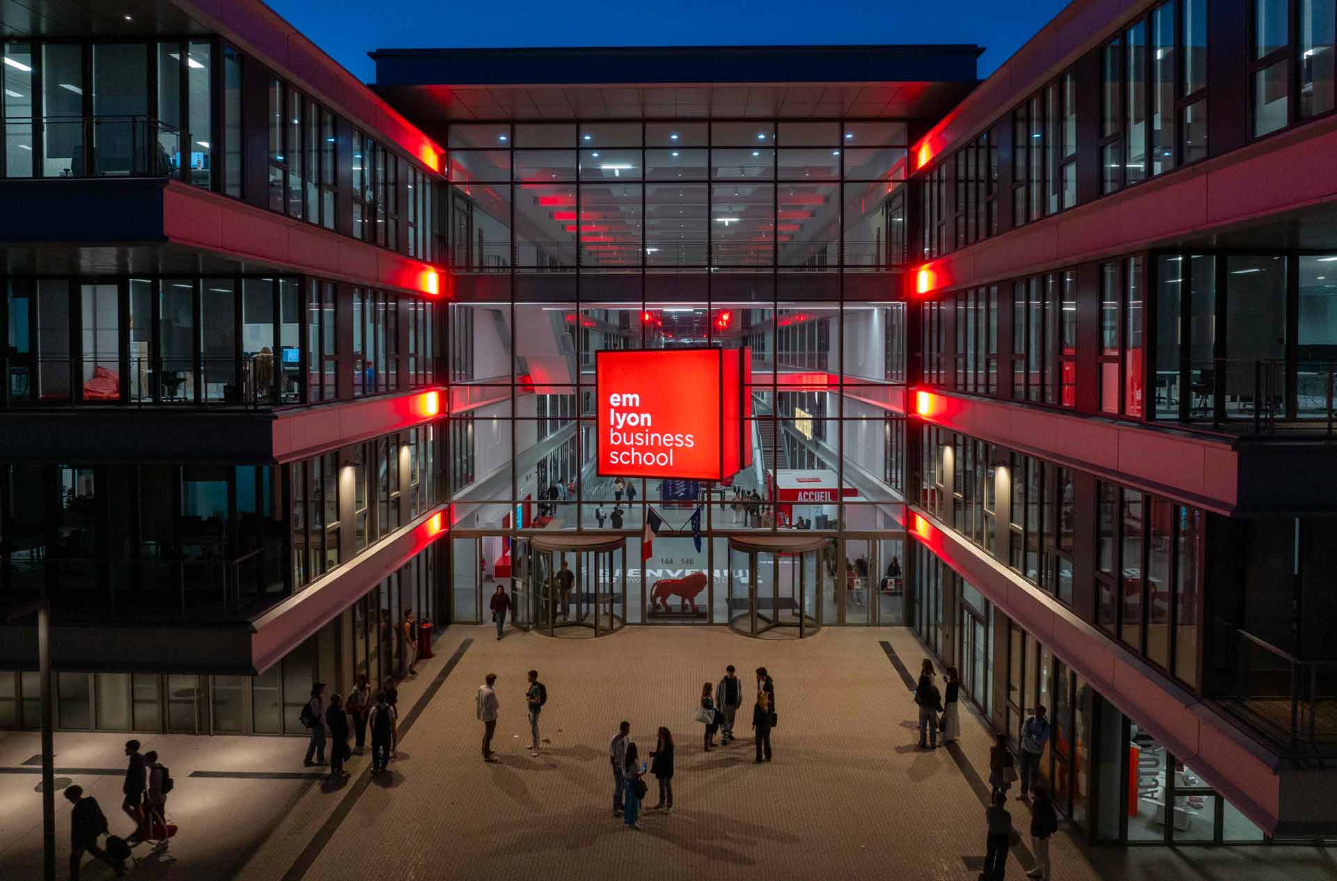 Institution et gouvernance - emlyon business school