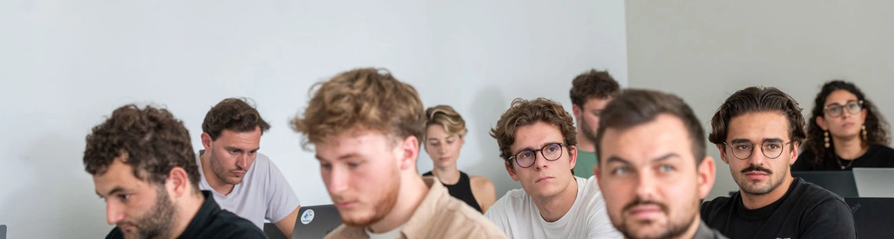 Data engineer : fiche métier | emlyon Data engineer : fiche métier | emlyon