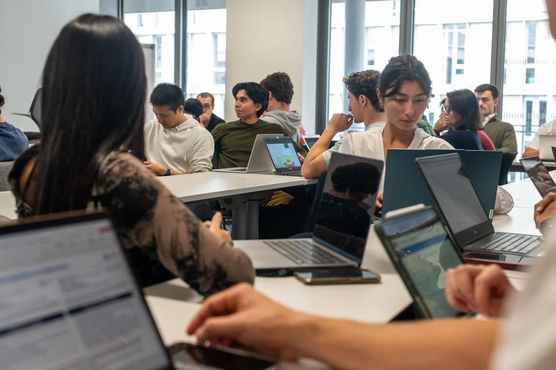 A group of students during a lesson at emlyon business school
