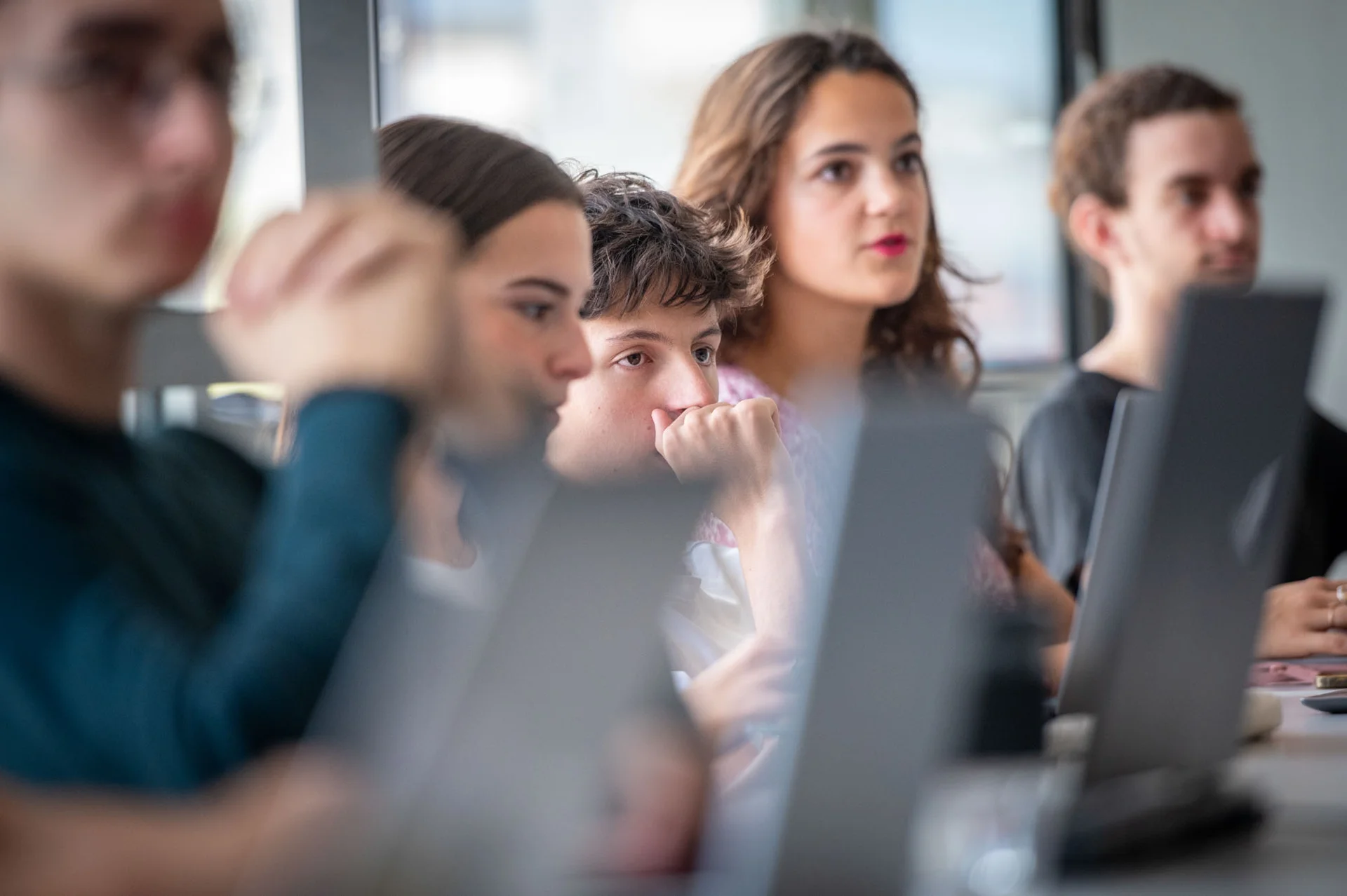 Des étudiantes et étudiants du Global BBA d'emlyon business school