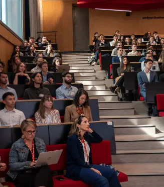 Leadership et nouveaux futurs conférence auditorium
