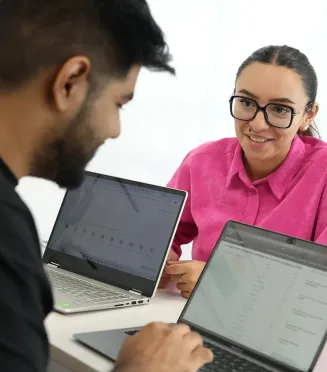 Des étudiantes et étudiants d'emlyon business school