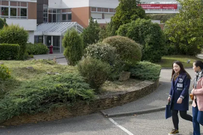 Campus-Ecully Campus-Ecully