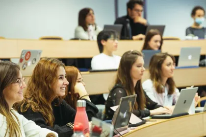 Auditoire durant un cours