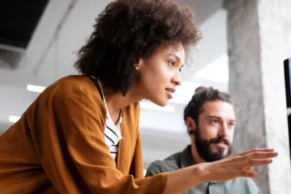 L’Executive MBA online d’emlyon : une formation à 360° qui s’adapte à votre planning de dirigeant !