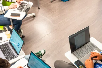 Les makers’ labs : emlyon met l’innovation au cœur de ses formations