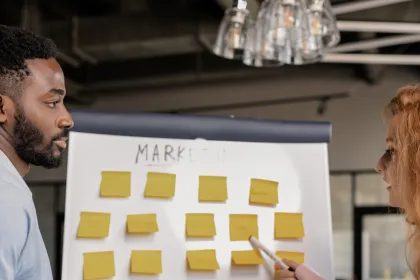 Groupama et emlyon : retour sur dix ans de transformations sur-mesure