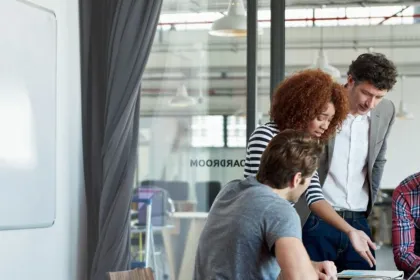 Knowledge brokering : catalyser l’innovation et le partage de savoirs