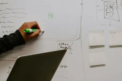 Data architect : salaire, missions, études