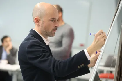 Professeur Chercheur Thomas Gauthier - emlyon business school