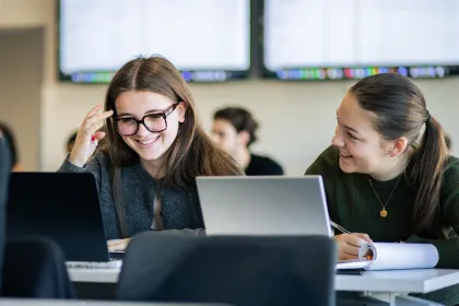 Des étudiantes du Global BBA d'emlyon business school