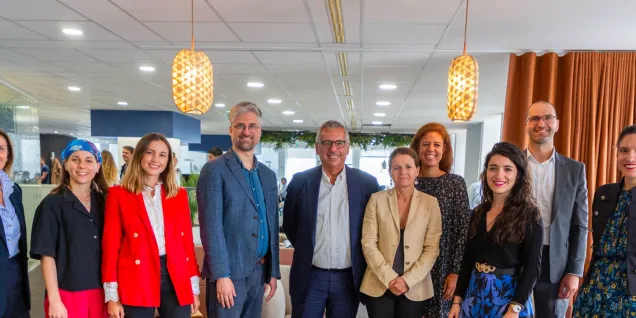 Renouvellement du partenariat entre Wavestone et emlyon business school : une collaboration renforcée Renouvellement du partenariat entre Wavestone et emlyon business school : une collaboration renforcée