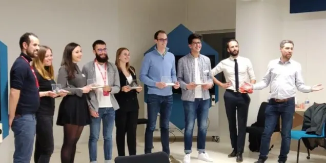 Des étudiants transforment une entreprise en une nuit