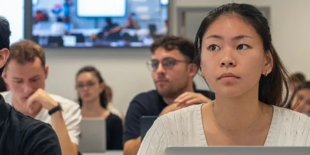 Data Analyst vs Data Scientist : les différences | emlyon