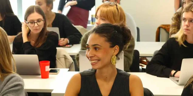 Why Study in France for Summer School ? students emlyon