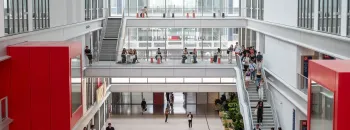 Le cœur battant du campus de Lyon - emlyon business school