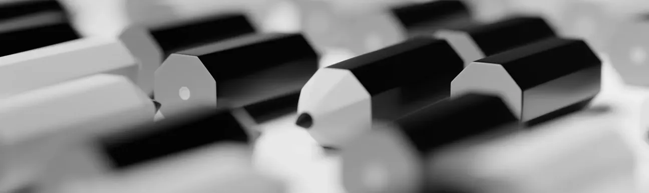 Modèles miniatures alignés illustrant la recherche, l’expérimentation et l’innovation.