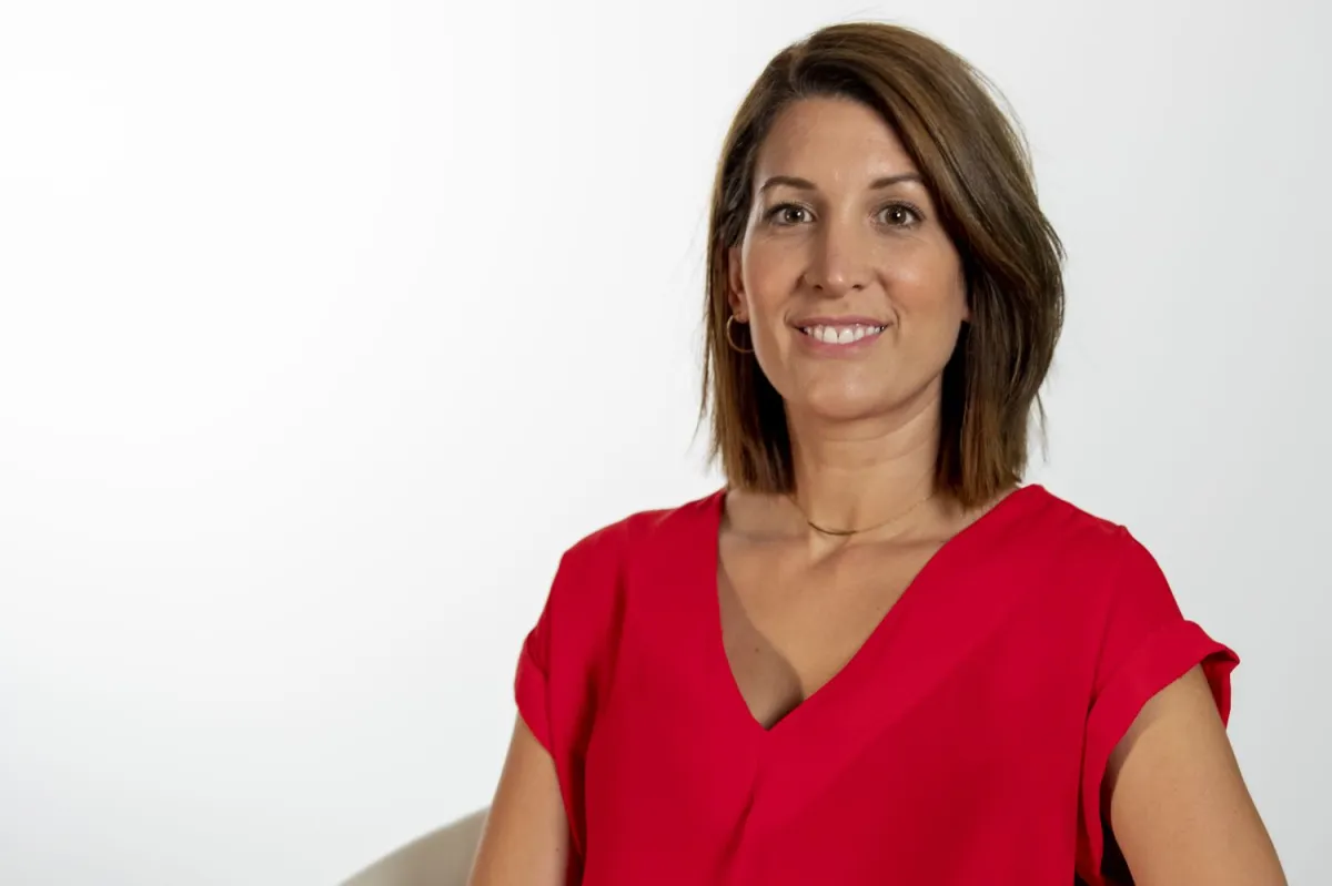 Karine RAIES - emlyon business school Karine RAIES - emlyon business school
