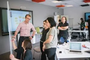 Comment répondre aux nécessités d’un nouveau leadership ? 2 Comment répondre aux nécessités d’un nouveau leadership ? 2
