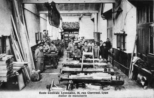 1919 - emlyon business school, 150 ans d’histoire 1919 - emlyon business school, 150 ans d’histoire