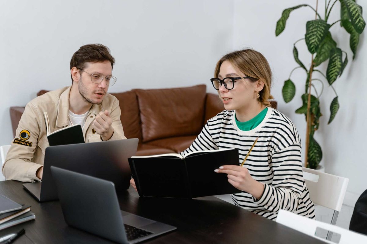 Former et expérimenter pour diffuser une culture digitale dans les organisations Former et expérimenter pour diffuser une culture digitale dans les organisations