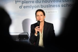 Isabelle_Huault