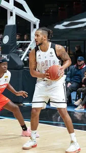 Gary Florimont Gary Florimont jouant au Basket