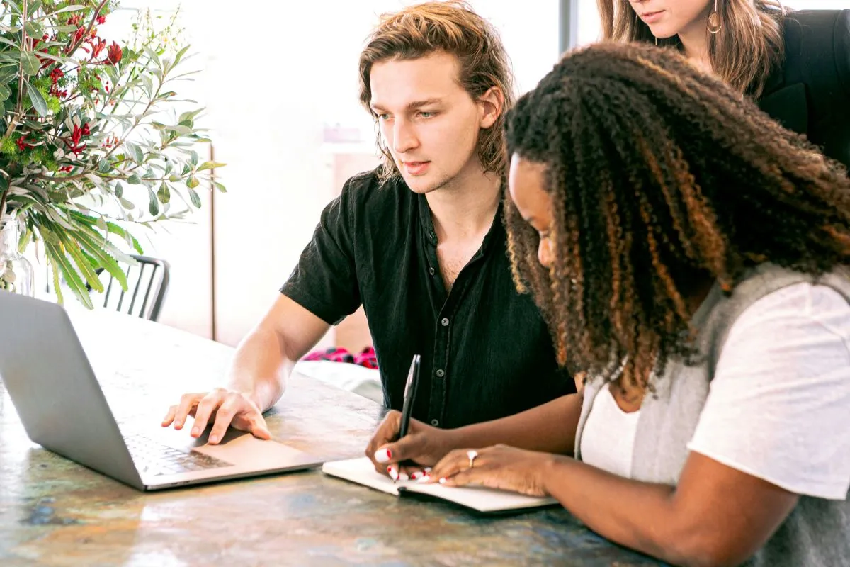 Se rapprocher des start-ups pour innover : quelles stratégies gagnantes Se rapprocher des start-ups pour innover : quelles stratégies gagnantes
