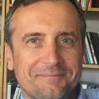 Valéry Merminod, Directeur du certificat Piloter la Transformation Digitale d’emlyon. Valéry Merminod, Directeur du certificat Piloter la Transformation Digitale d’emlyon.