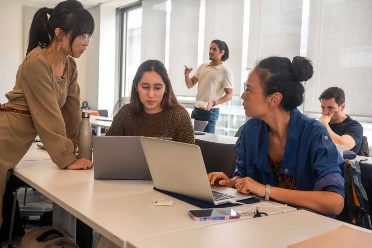 Programmes doctorants emlyon business school