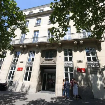 Campus paris - emlyon Campus paris - emlyon