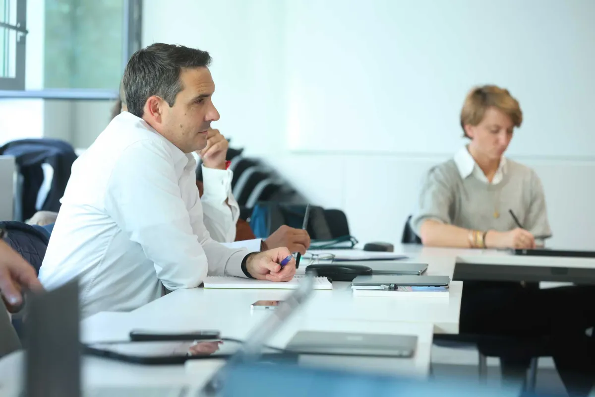 Formation AI for business - emlyon business school Formation AI for business - emlyon business school