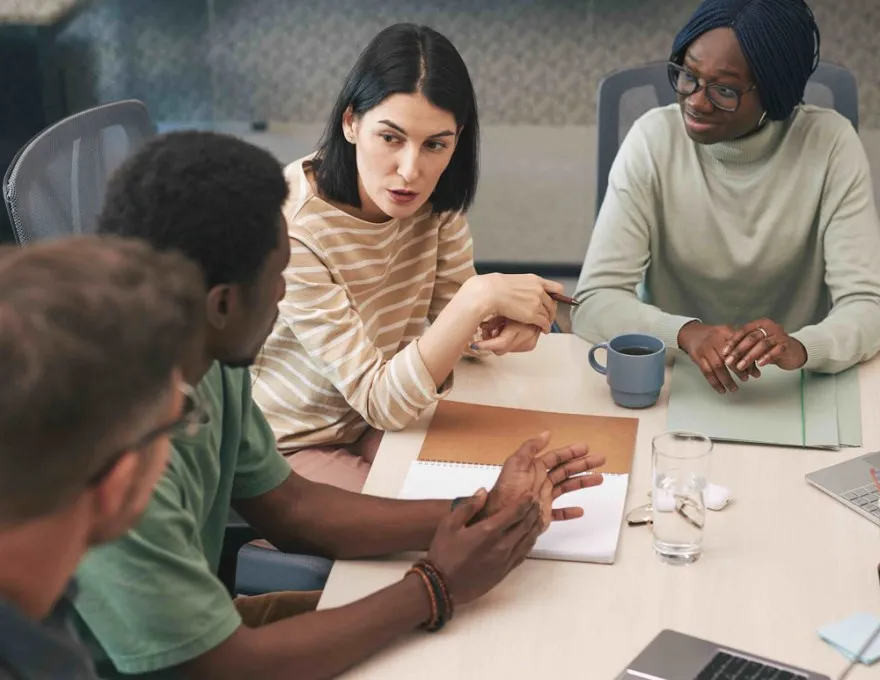 Quelle formation chez emlyon business school pour devenir chef de produit ?