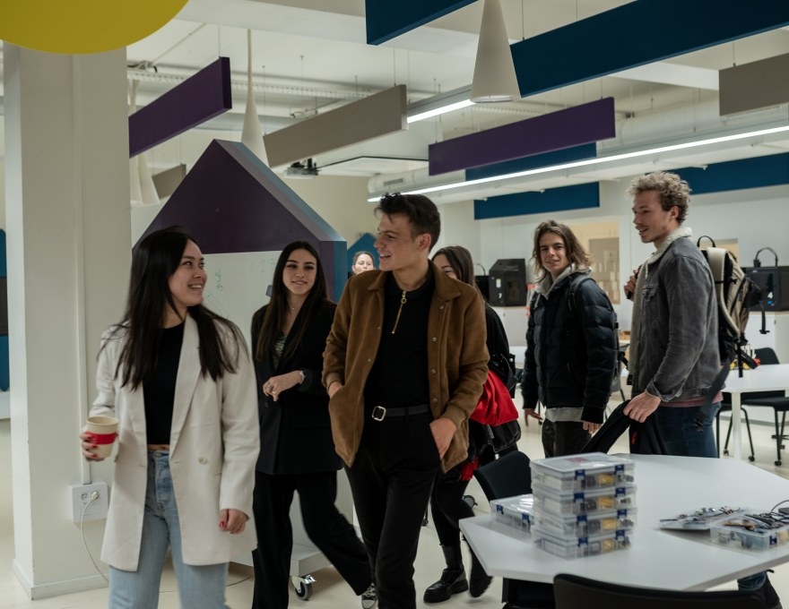 emlyon et l’ensemble de ses personnels se réjouissent d’accueillir ses étudiants et participants dans les prochaines semaines et leur souhaitent à toutes et tous une excellente rentrée.
