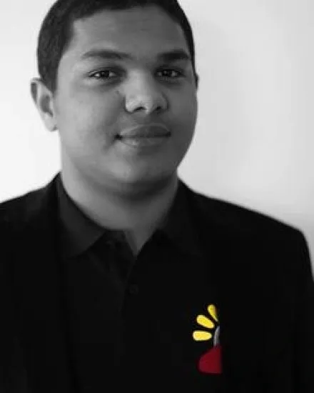 Varuna , etudiant, emlyon