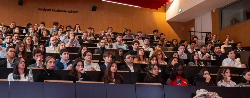 Hits people - emlyon business school