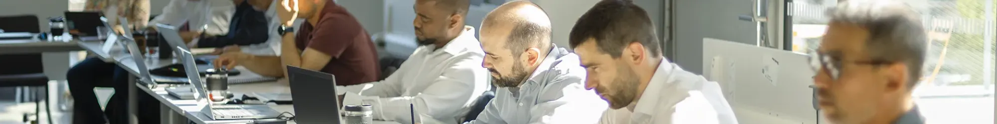 Un groupe d’étudiants de l'Executive MBA d'emlyon business school