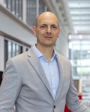 Brice Dattee - emlyon business school Brice Dattee - emlyon business school