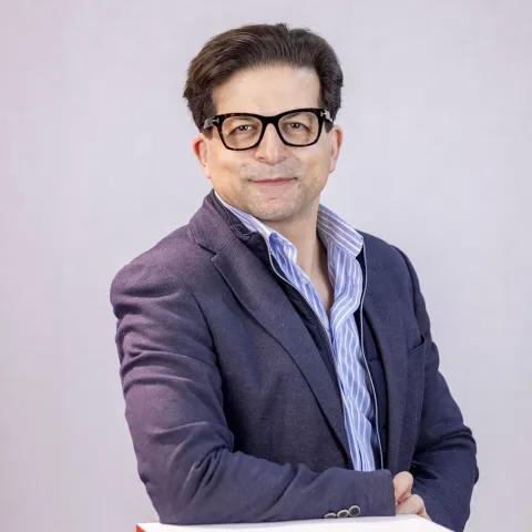 Damon Golsorkhy - emlyon business school