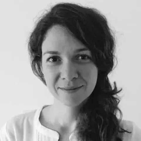 Professor Camille Pfeffer - emlyon business school