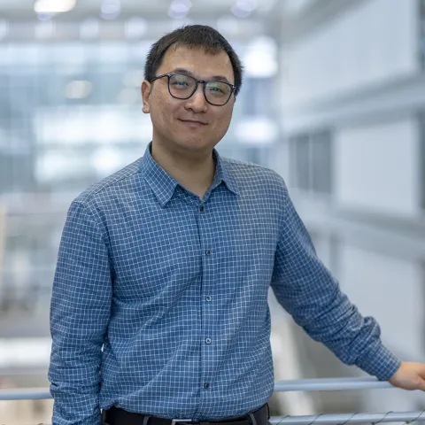 Professor Tao Han - emlyon business school