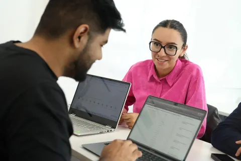 Des étudiantes et étudiants d'emlyon business school