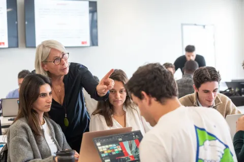 Des participantes d'emlyon business school