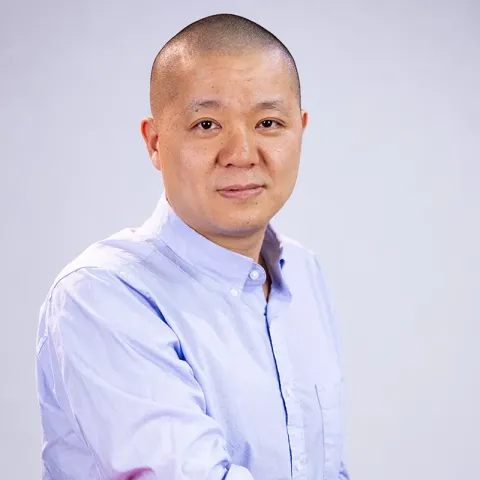 Tao Wang - emlyon business school