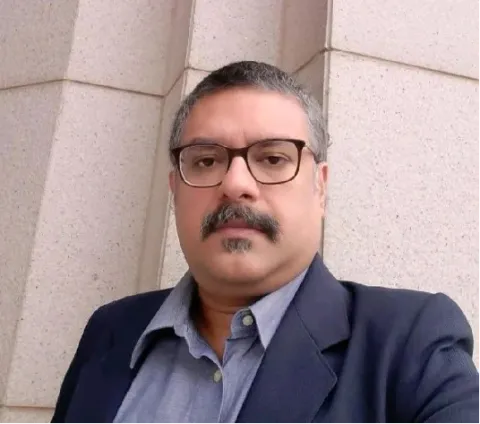 Prof. Chirantan Chatterjee : Professeur Visitant à l'institut HITS d'emlyon business school