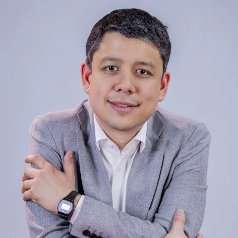 Prof. Charles REVUE