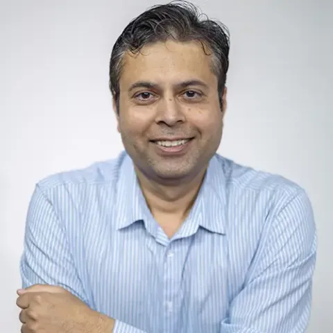 Prof. Ajay Kumar - emlyon business school