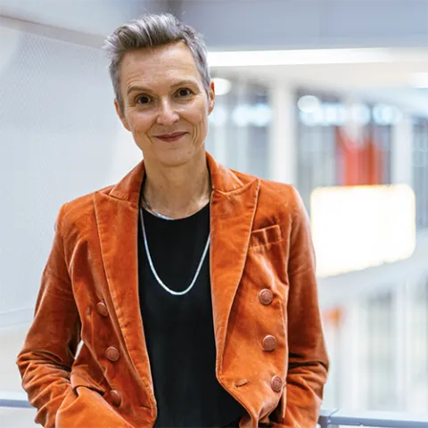 Prof. Catou FAUST - emlyon business school
