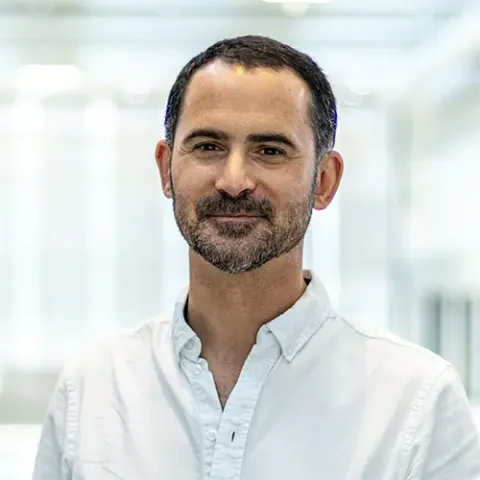 Prof. Jean Savinien - emlyon business school