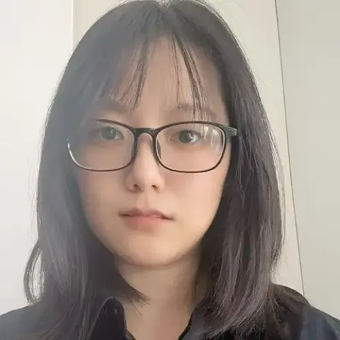 Qing Li - emlyon business school